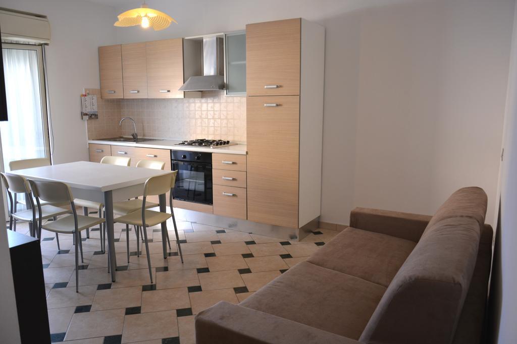 Stella Marina Apartment Alba Adriatica Exterior photo