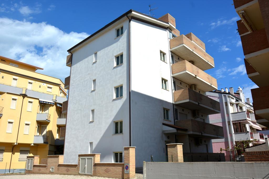 Stella Marina Apartment Alba Adriatica Exterior photo