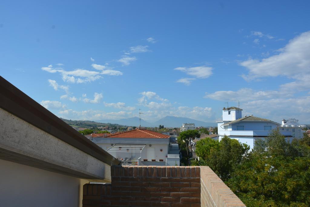 Stella Marina Apartment Alba Adriatica Exterior photo